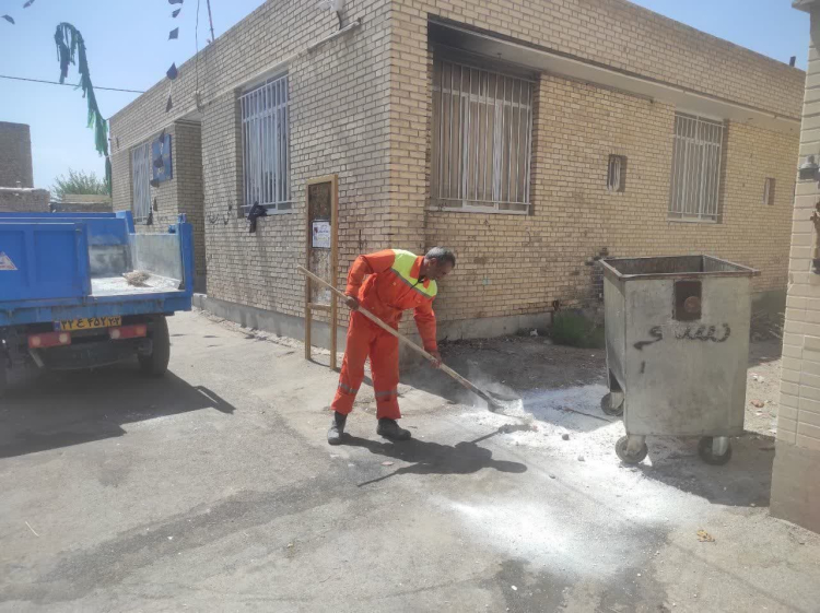 گند زدایی و آهک پاشی سطل های مکانیزه زباله سطح شهر